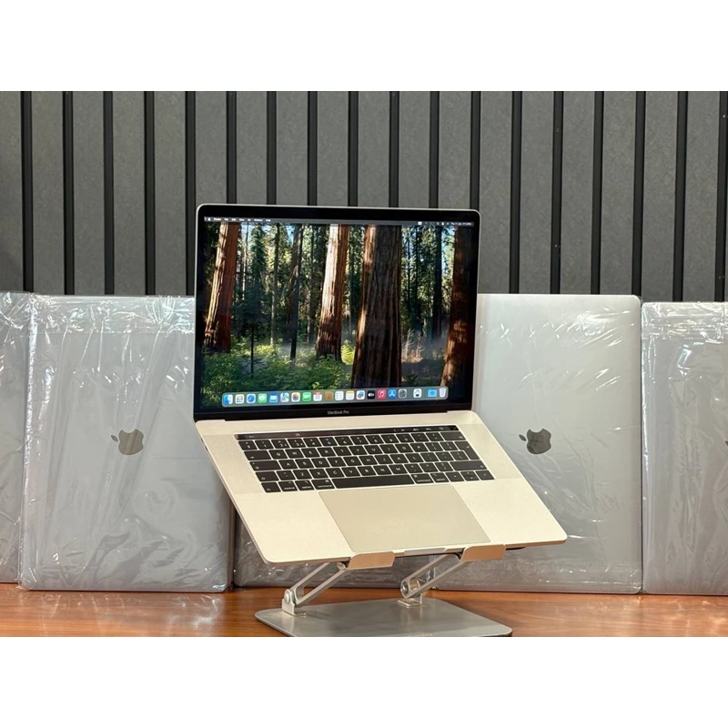 لپتاب MACBOOK PRO 2018-i9-32-512-4GB