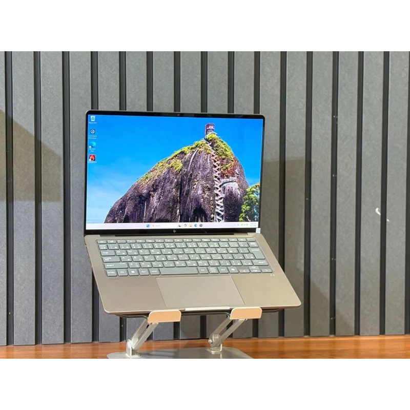 لپتاب ZBOOK ULTRA G1a 14_RYZEN AI MAX_128_1TB_32G
