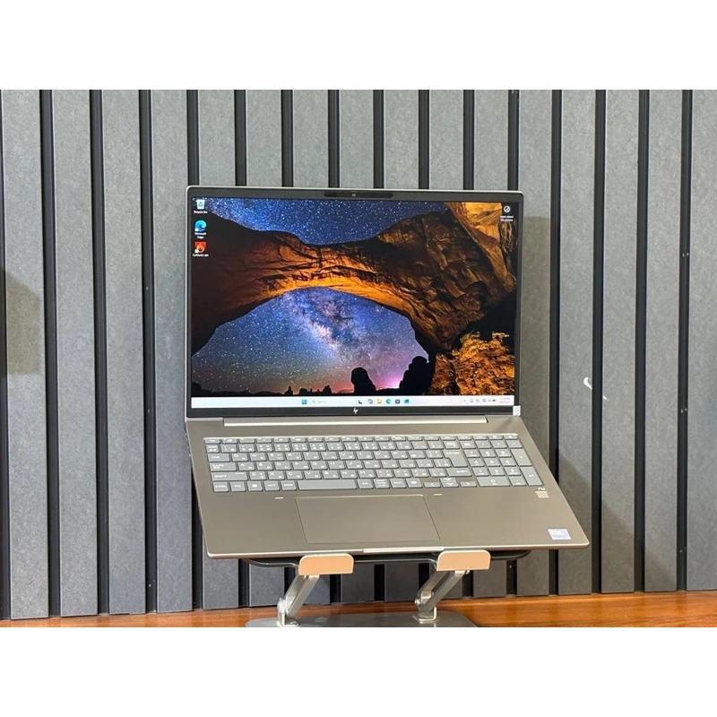 لپتاب HP ZBOOK X G1i 16-ULTRA 7-32-1TB-8GB 